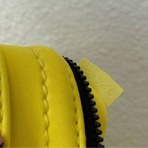 Marc Jacobs Nylon The Mesh Medium Tote Bag Fluo Yellow - Picture 13 of 17